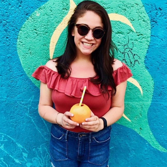 ❤️ SOLD ❤️Ruffle Neck Bodysuit - Picture 4 of 4